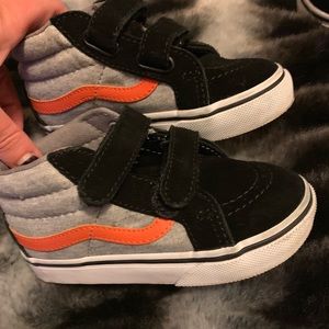Super cool kicks for your little guy! Unique VANS